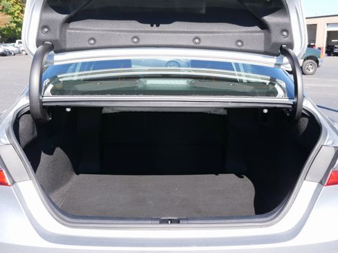 Used 2022 Toyota Camry SE w/ Convenience Package image 15