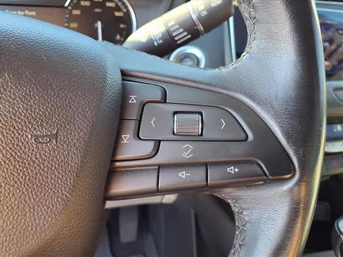 Used 2019 Cadillac XT4 Premium Luxury image 24