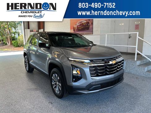 New 2026 Chevrolet Equinox LT w/ Convenience Package II FWD image 1