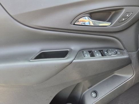 Certified 2024 Chevrolet Equinox LT FWD image 19