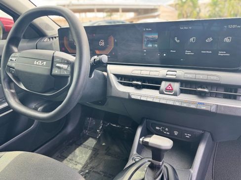 Used 2025 Kia K4 LXS 4dr Sedan image 27