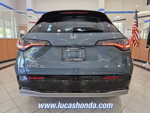 Used 2025 Honda HR-V EX-L image 5