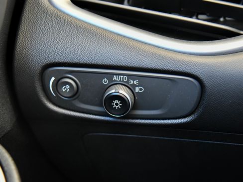 Used 2020 Chevrolet Malibu LS w/ Driver Confidence Package II image 29