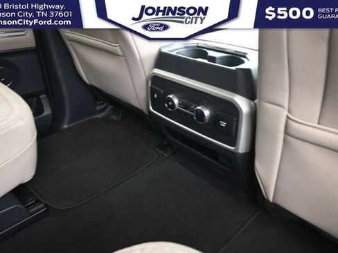 Used 2024 Ford Expedition Max Limited AWD/4WD image 18