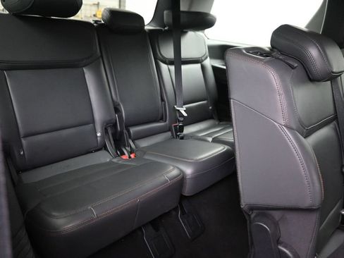 Used 2025 Ford Expedition Active AWD/4WD image 11