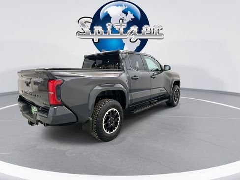 Used 2025 Toyota Tacoma SR5 image 10