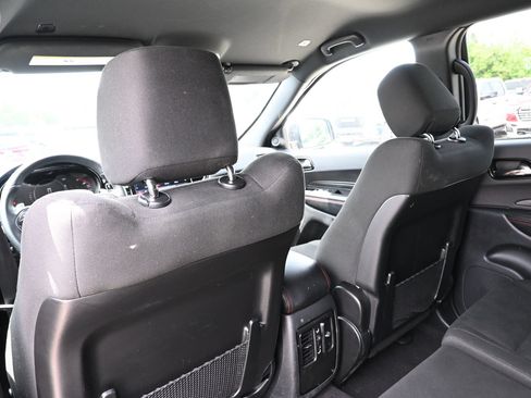 Used 2025 Dodge Durango GT RWD image 23