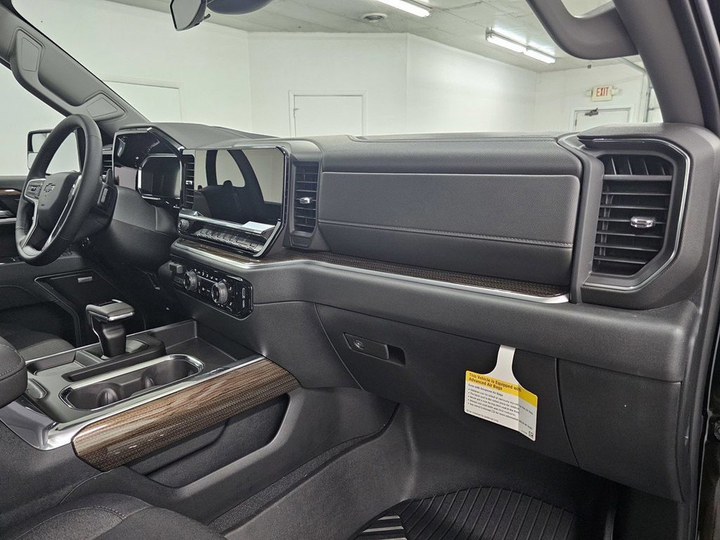 New 2026 Chevrolet Silverado 1500 RST w/ All Star Edition Plus AWD/4WD image 14