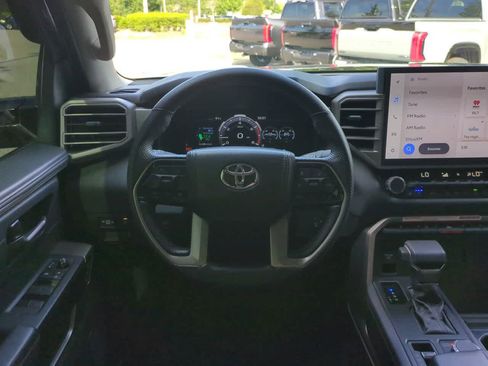 Used 2024 Toyota Tundra Limited AWD/4WD image 15