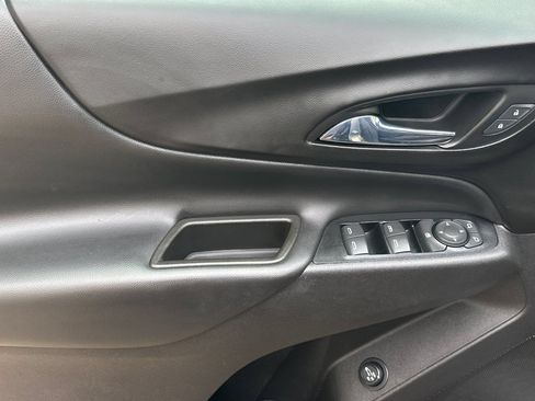 Used 2018 Chevrolet Equinox LT w/ Sun & Infotainment Package AWD/4WD image 10