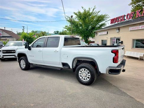 Used 2021 Chevrolet Silverado 2500 LT w/ Z71 Off-Road Package AWD/4WD image 2