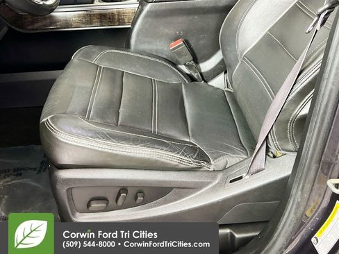 Used 2015 GMC Sierra 3500 Denali w/ Duramax Plus Package image 21