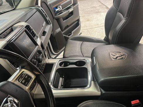 Used 2017 RAM 1500 Laramie w/ Convenience Group AWD/4WD image 29
