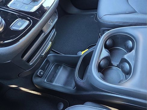 New 2026 Chrysler Pacifica Select image 25