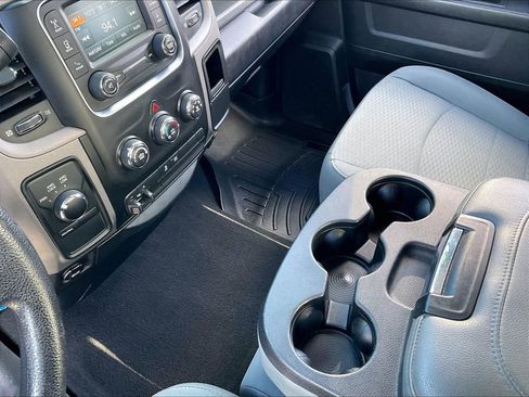 Used 2017 RAM 1500 ST w/ SXT Appearance Group image 19