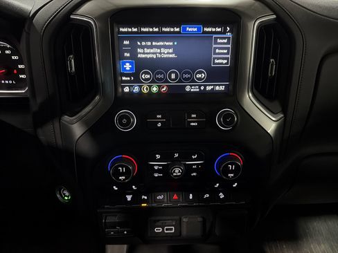 Used 2022 Chevrolet Silverado 3500 LT w/ Convenience Package AWD/4WD image 14
