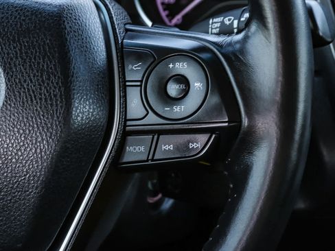 Used 2018 Toyota Camry SE FWD image 22