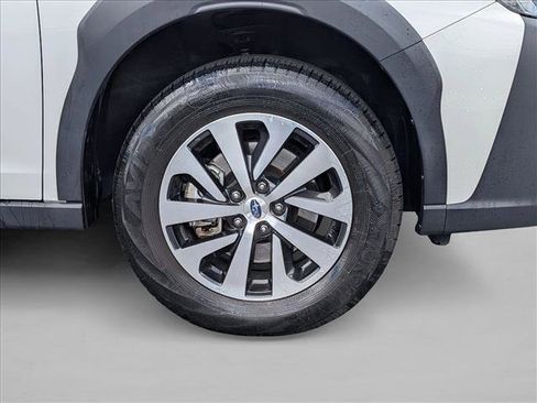 Used 2024 Subaru Outback Premium AWD/4WD image 21