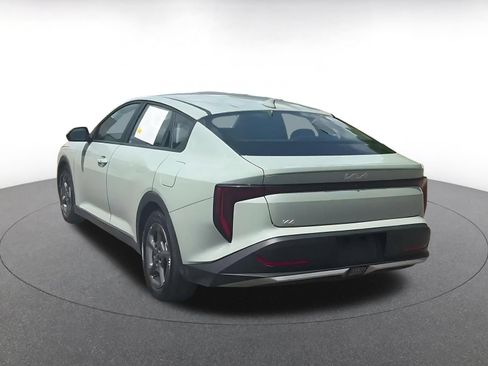Used 2025 Kia K4 FWD image 10