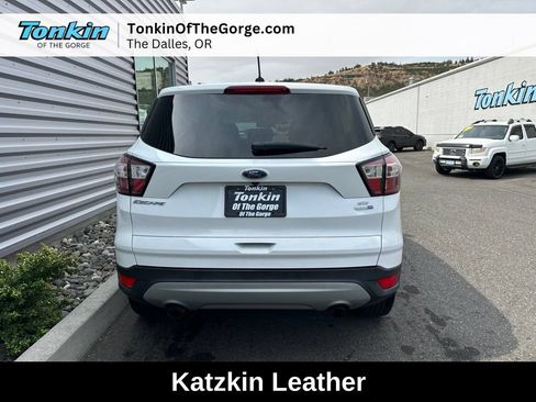 Used 2017 Ford Escape SE AWD/4WD image 7