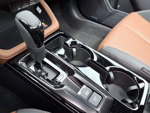 New 2026 Subaru Forester Touring AWD/4WD image 18