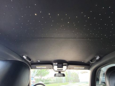 Used 2021 Rolls-Royce Cullinan Black Badge image 20