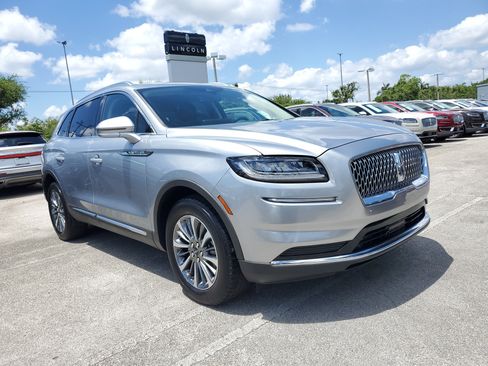 Certified 2023 Lincoln Nautilus AWD image 24
