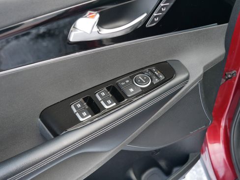 Used 2020 Kia Sorento SX image 19