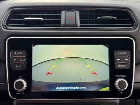 Used 2025 Nissan Leaf S image 23