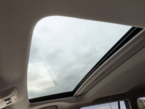 Used 2018 Lexus GX 460 image 19