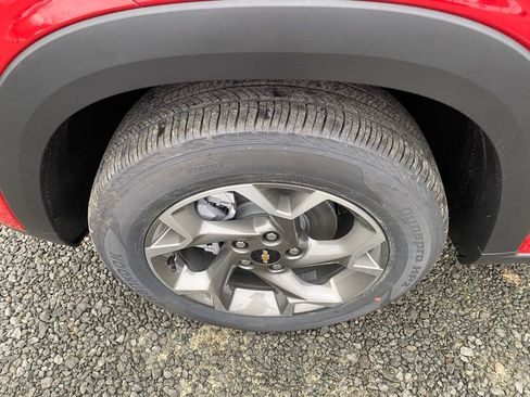 New 2026 Chevrolet Trax LT w/ LPO, Blackout Package image 26