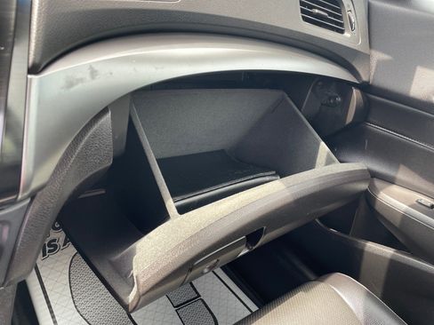 Used 2014 Acura ILX w/ Premium Package FWD image 17