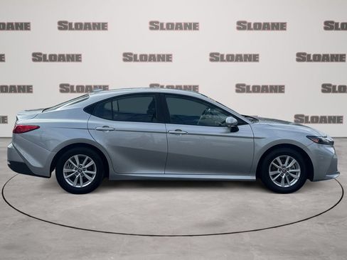Used 2025 Toyota Camry LE FWD image 6