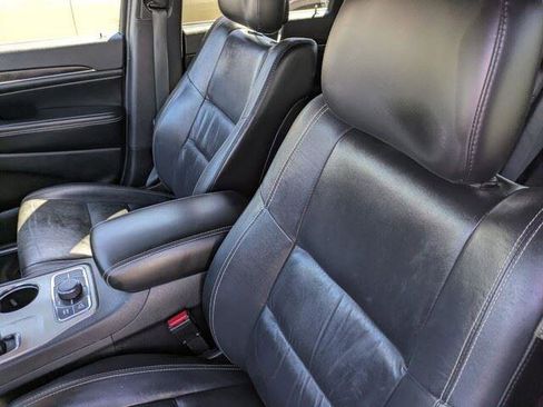 Used 2015 Jeep Grand Cherokee Limited w/ Trailer Tow Group IV image 12