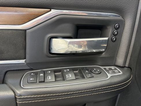 Used 2024 RAM 2500 Laramie image 30