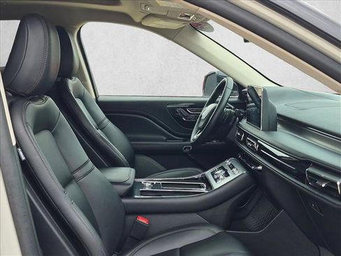 Used 2024 Lincoln Aviator 2WD w/ Premium Package image 22