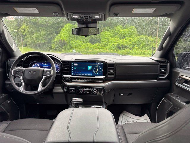 Used 2024 Chevrolet Silverado 1500 LT Trail Boss w/ Convenience Package II AWD/4WD image 12