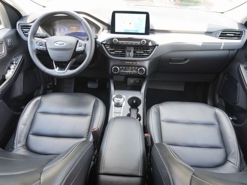 Used 2022 Ford Escape SEL w/ Technology Package image 17