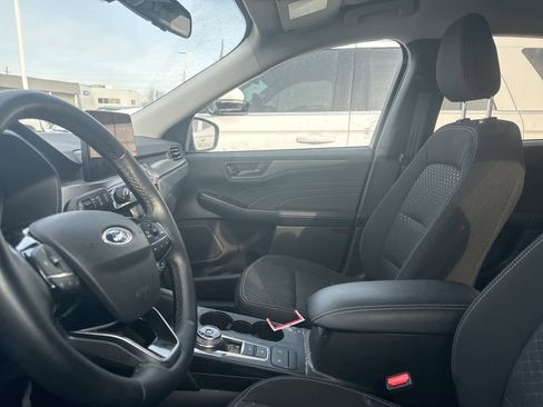 Used 2023 Ford Escape Active image 31