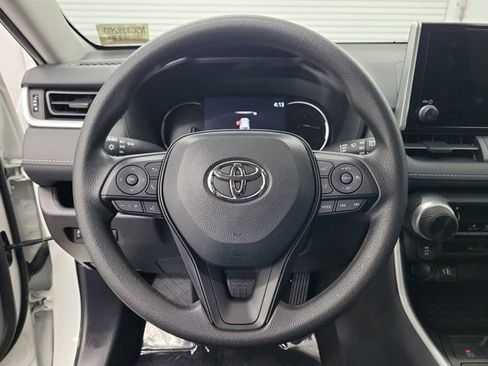 Used 2025 Toyota RAV4 LE image 23