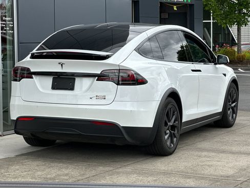 Used 2022 Tesla Model X Plaid AWD/4WD image 3