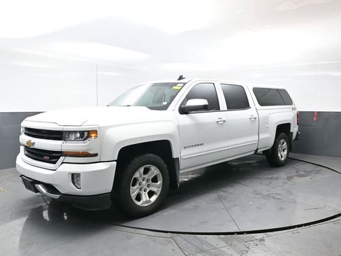 Used 2018 Chevrolet Silverado 1500 LT w/ All Star Edition image 10