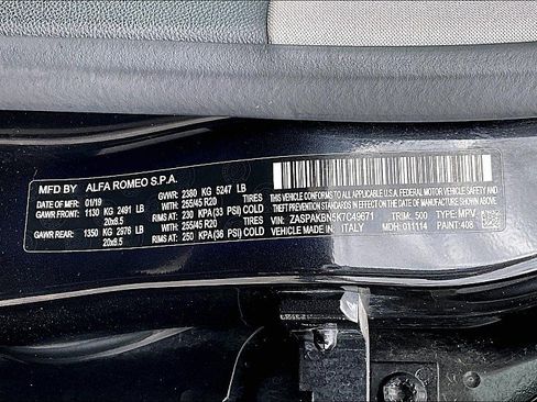 Used 2019 Alfa Romeo Stelvio Ti Lusso w/ Quick Order Package 22X Lusso image 32