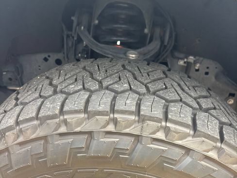 Used 2023 Ford F150 Raptor AWD/4WD image 25
