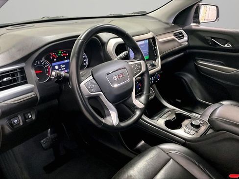 Used 2023 GMC Acadia SLT AWD/4WD image 17