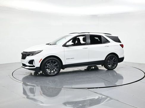 Used 2022 Chevrolet Equinox RS w/ LPO, Floor Liner Package FWD image 5