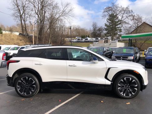 Used 2025 Chevrolet Blazer EV RS image 6