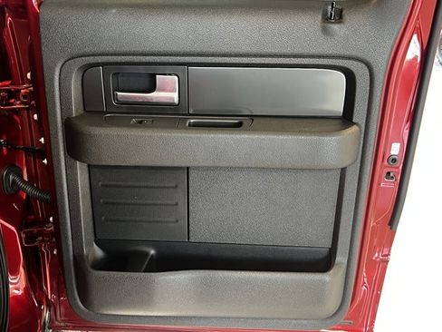 Used 2014 Ford F150 Raptor w/ Equipment Group 801A Luxury image 27