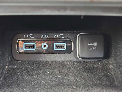 Used 2019 Jeep Grand Cherokee Altitude image 45