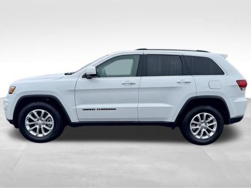 Used 2021 Jeep Grand Cherokee Laredo w/ Security & Convenience Group AWD/4WD image 5